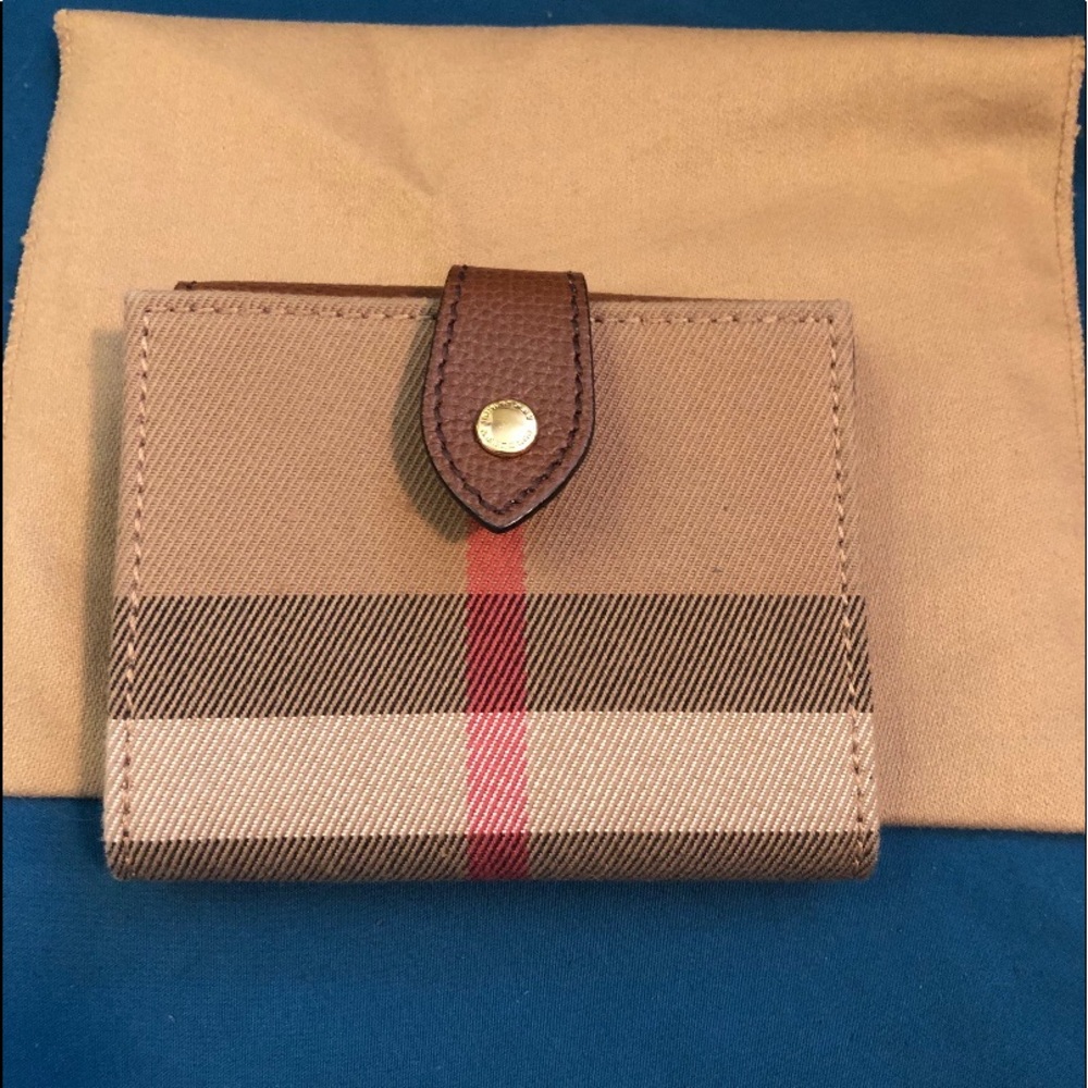 Burberry wallet